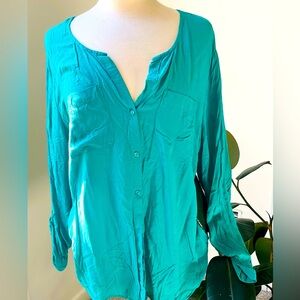 Old navy Kelly green blouse